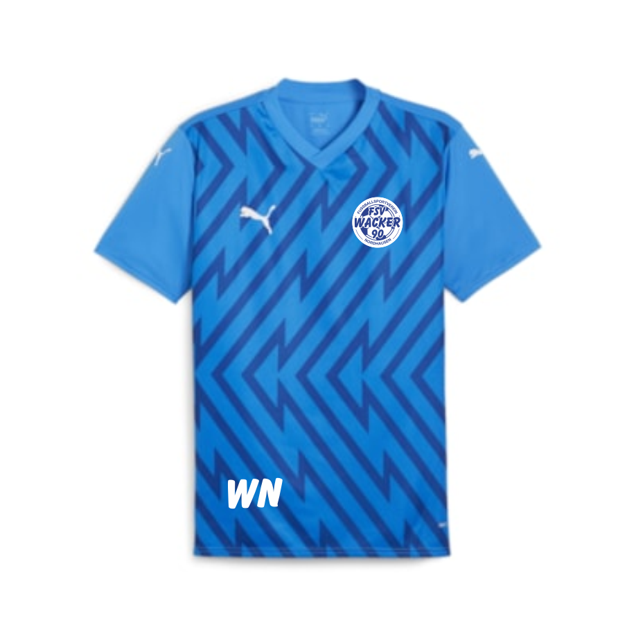 teamGLORY Herren Jersey FSV Wacker 90 Nordhausen in Blau mit einem dunkleren, geometrischen Zickzack-Muster auf dem Rumpf. Es zeigt das weiße Puma-Logo und das runde Vereinswappen des FSV Wacker 90 Nordhausen auf der Brust. Die Ärmel sind einfarbig blau u